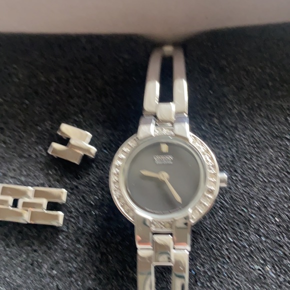 Citizen diamond face watch - Picture 3 of 7